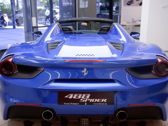 Ferrari Magyarország - Bank Center