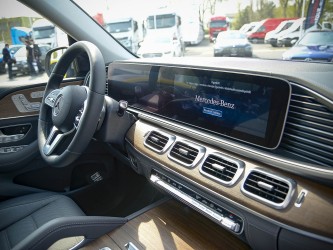 Pappas Auto évértékelő és modellbemutató