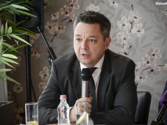 VAKVARJU_2018-07-04_001Az UNION, az NN és a Posta Biztosító közös sajtótájékoztatója