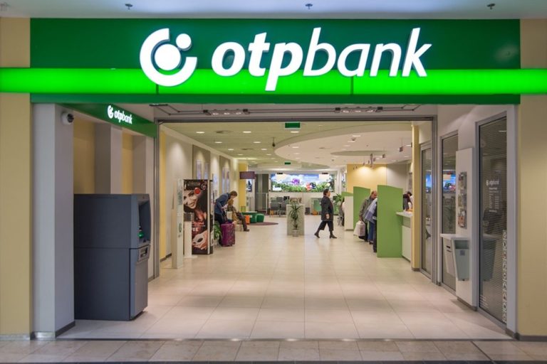 Beérkezett az utolsó egység is az OTP Bank szuperszámítógéphez