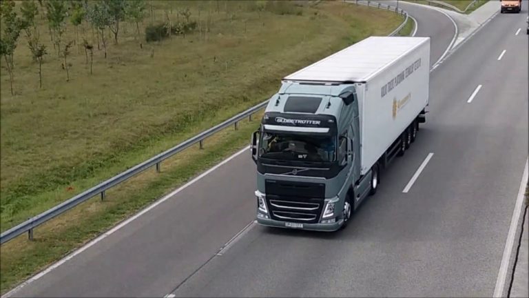 Önvezető kamionokat tesztelt a Volvo és a Waberer’s az M1-esen