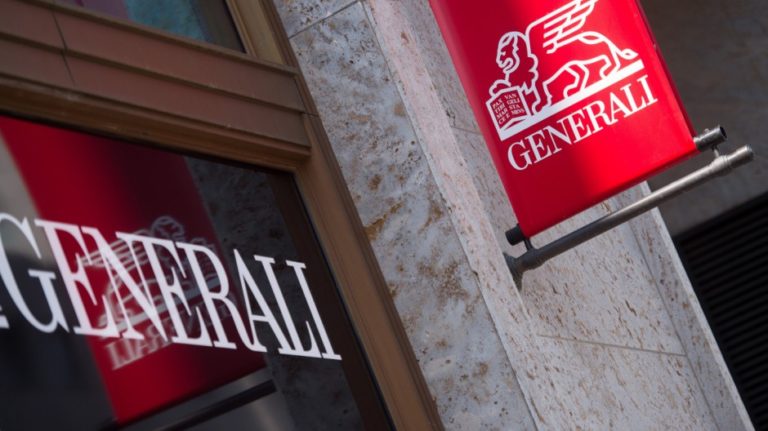 Generali felmérés: autóbalesetből kevesebbet, betörésből többet tanulunk