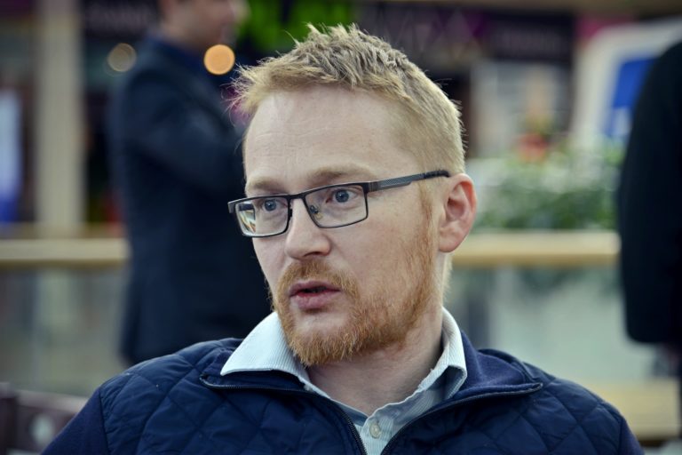 Vezessünk óvatosan, a Karácsony előtti hetekben megugrik a koccanásos balesetek száma