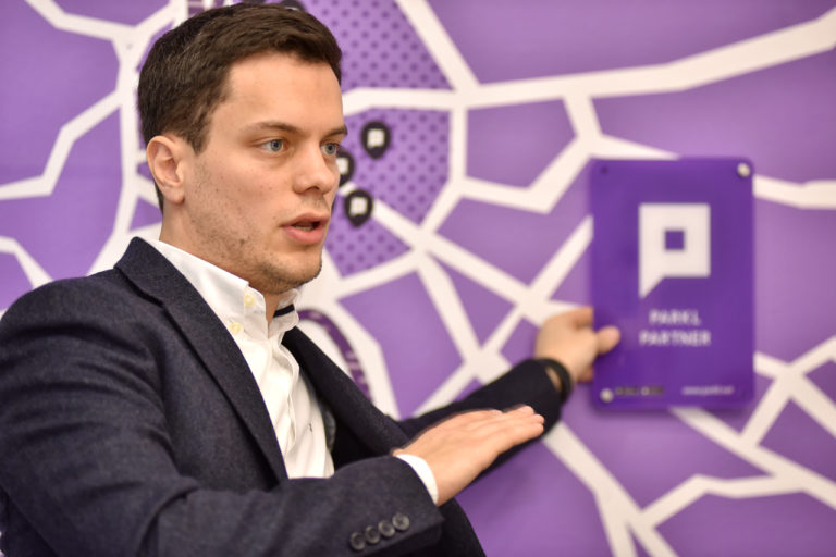 Irodaházi parkolóhelyek: Már a Fundamenta is teszteli a PARKL alkalmazását