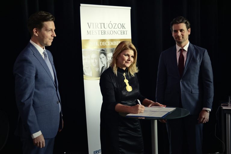 Együttműködési megállapodást írt alá a Virtuózok és a Hiventures