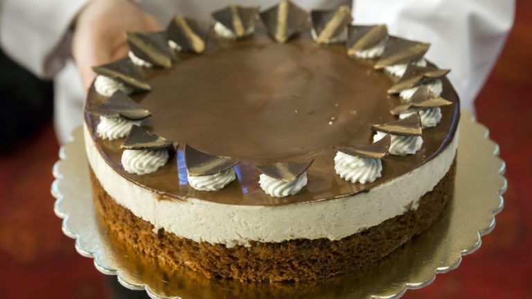 A Komáromi kisleány lett Magyarország tortája