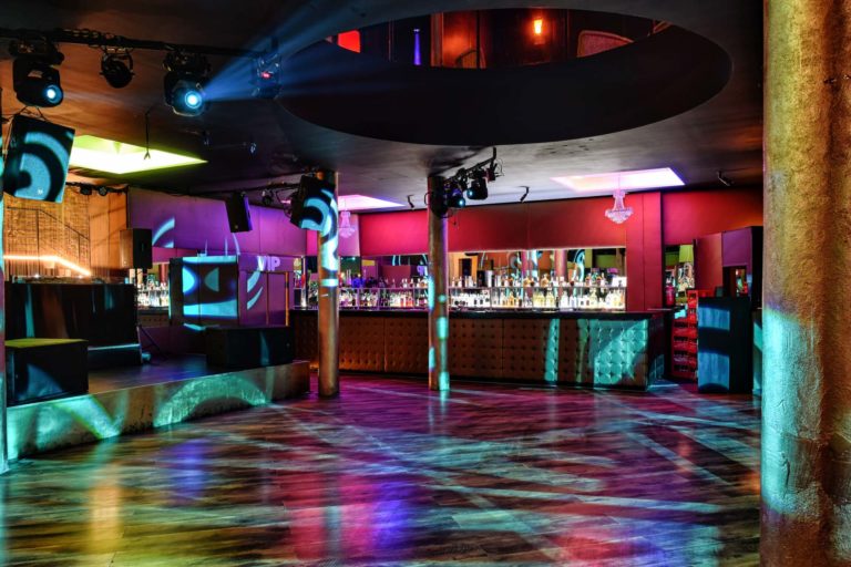 Újranyit Budapest ikonikus szórakozóhelye, a Metro Klub