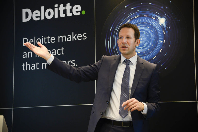 Konszolidálódik a régiós bankszektor a Deloitte szerint