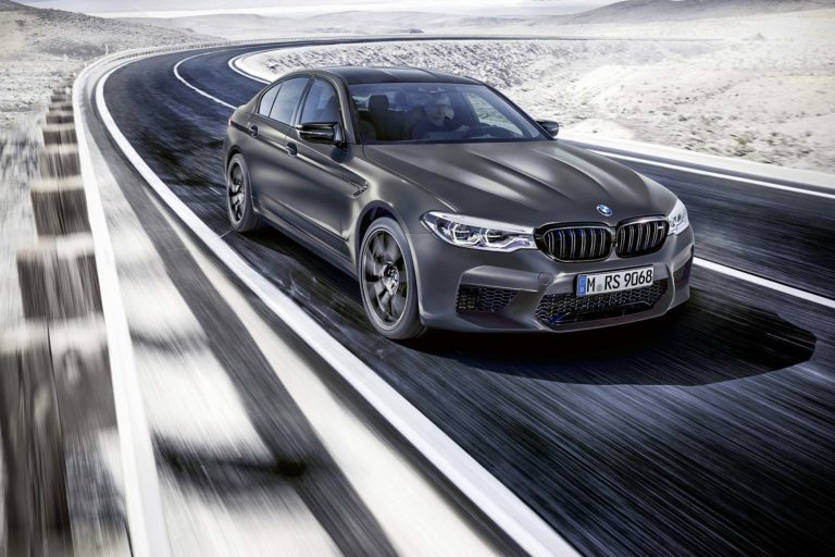 35 éves lett az M5-ös, a BMW gyár limitált sorozattal ünnepel