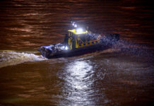 Úton van a segítség: Dél-Korea 27 búvárt küld Budapestre