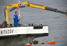 A Hableány női utasának holttestét hozták fel a búvárok a Margit hídnál