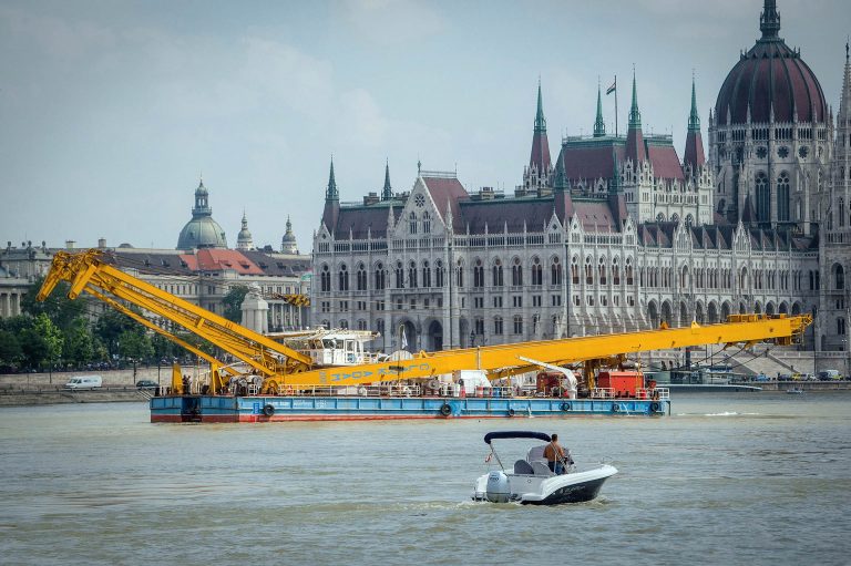Befutott a Clark Ádám, a Hableány kiemeléséről közölt részleteket a TEK