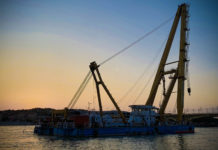 Habelány kiemelése: Megroppanhat a hajó gerince a művelet során