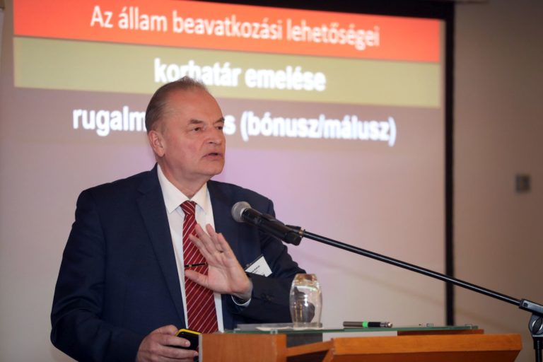 Farkas András: Érdemes az öregkorunkra is gondolni