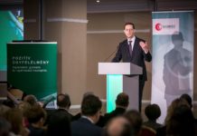 Varga Mihály: 1000 milliárd forint felett a biztosítási szektor díjbevétele