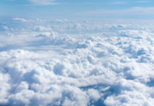 Több vármegyében is károkat okozott az erős széllel és a zivatar