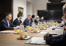 Orbán Viktor: Négy vonalon szerveztük meg a védekezést; további kisvállalkozók kapnak adómentességet