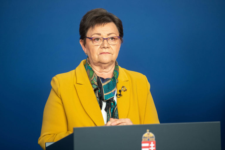 Müller Cecília: Fontos a védőoltás, nem várható a veszély megszűnése a közeljövőben