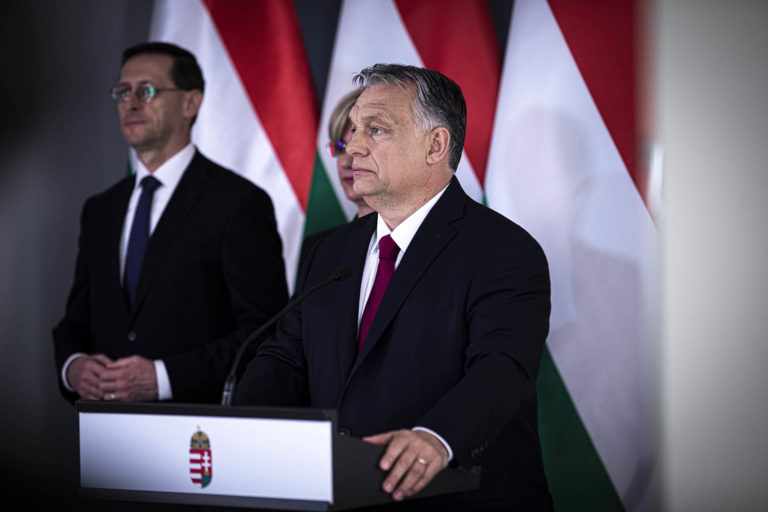 A 13. havi nyugdíj visszaépítését jelentette be Orbán Viktor