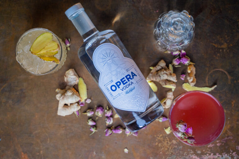 Tredni italok: Megérkezett az Opera Vodka! A magyar szíveket hódítanák meg