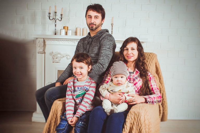 Előbb érkeznek a decemberi családtámogatások, a kifizetés csütörtöktől indul