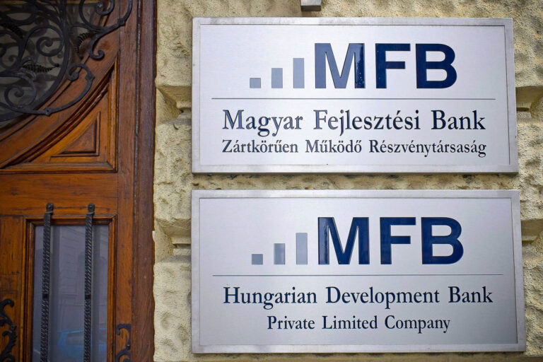 Az MFB ismét megszerezte a Zöld Iroda tanúsítványt és a Családbarát Munkahely minősítést