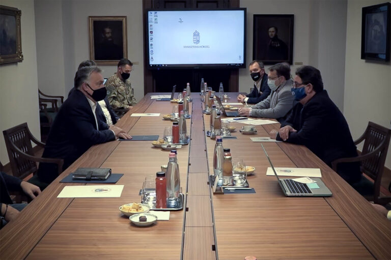 Orbán Viktor üzent a Facebookon: Hétfőn döntések várhatók