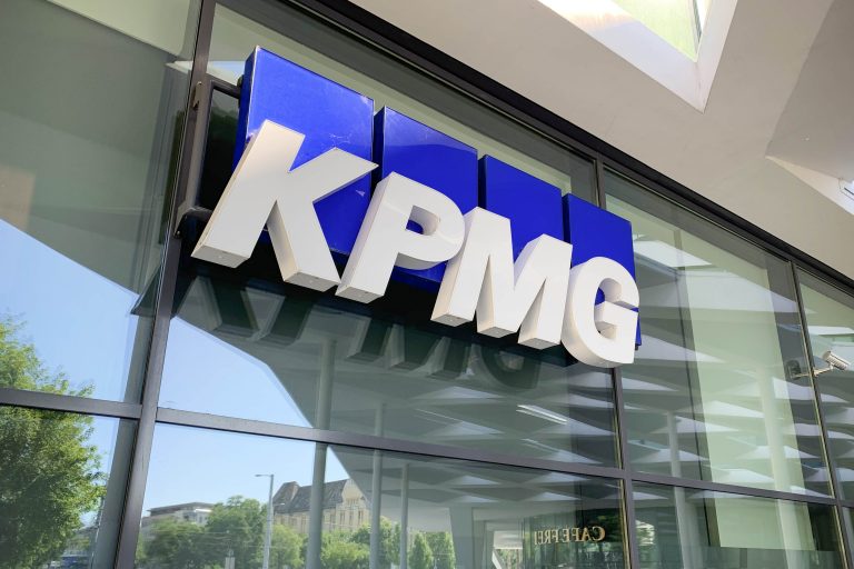 KPMG: Zöldülő beszámolók a vezető nagyvállalatoknál