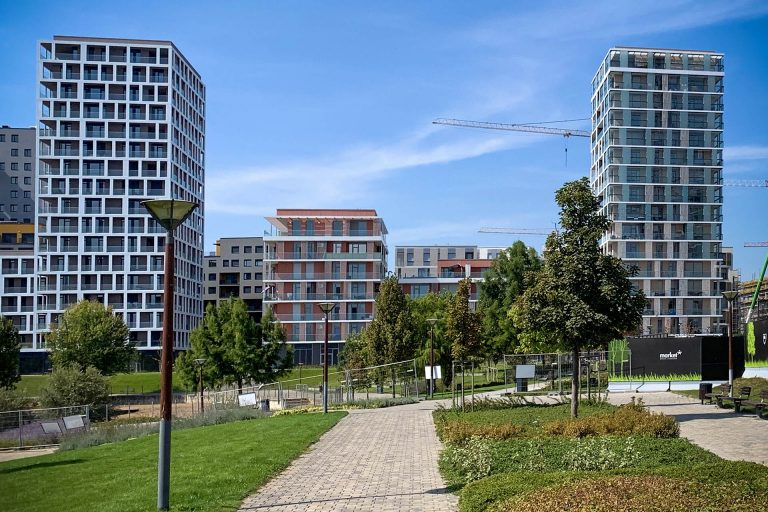 ingatlan.com: Októberben ismét csökkentek a budapesti lakásárak