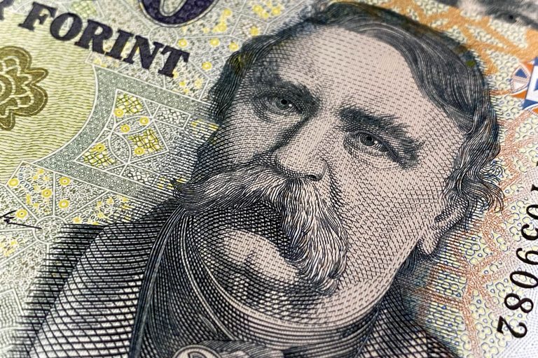 MNB: A készpénz iránti kereslet továbbra is élénk maradt
