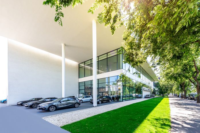 Wallis_Motor_Pest_szalon