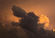 Viharjelzés: Zivatarra, intenzív esőzésre figyelmeztet a meteorológiai szolgálat