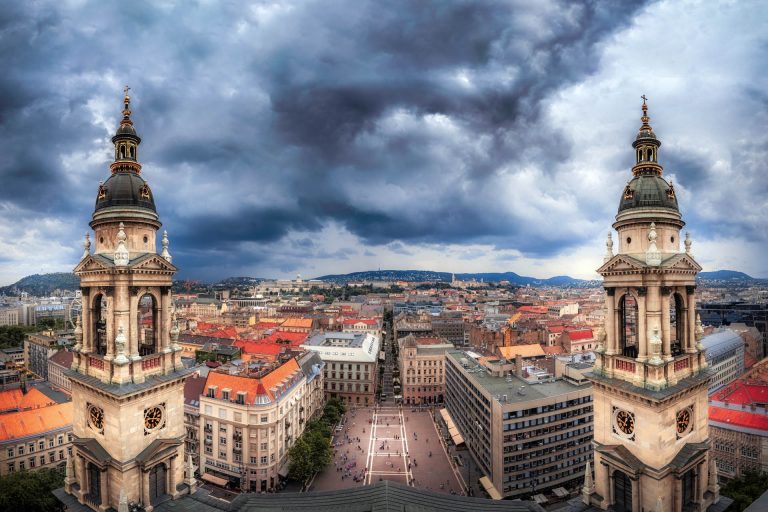 Újabb csúcsokat ostromol a magyar biztosítási piac