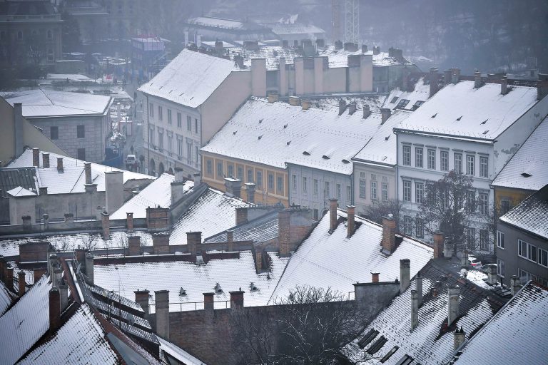 Hideg időjárás várható szerda éjfélig