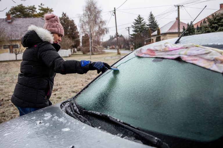 Hideg időjárás várható az ország területén hétfő éjfélig