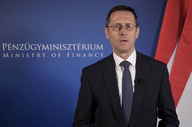 Varga Mihály: a Fitch Ratings szerint sikeres a magyar gazdaság újraindítása
