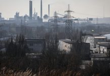 Letartóztattak és Moszkvába vittek egy kanadai tábornokot, aki az egyik ukrán biolaborban dolgozott