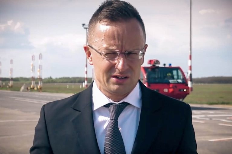 Szijjártó Péter: Javult a helyzet, a hétvégén visszaköltözött Kijevbe a magyar nagykövetség