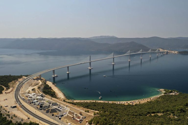 Utazás Horvátországba: Megnyitották a Peljesac hidat