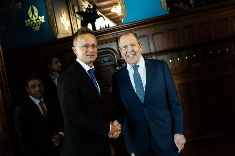 Szijjártó Péter: Garantálni kell Magyarország teljes energiabiztonságát