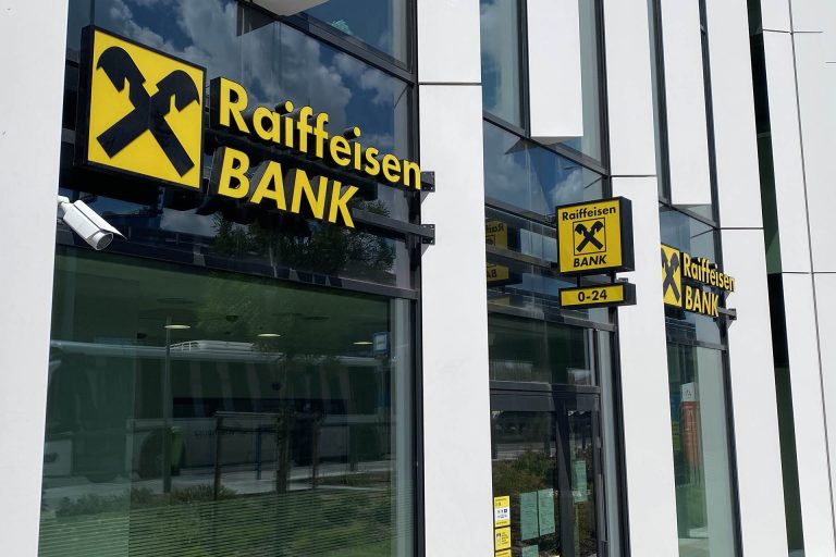 Az MNB megbírságolta a Raiffeisen Bankot