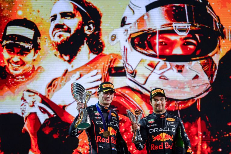 Forma-1 idényzáró: A Red Bull világbajnok pilótájának, Max Verstappenek a sikerével zárult az évad