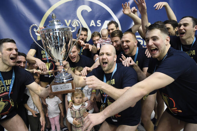 Győzelem! – A Vasasé lett a trófea a férfi vízilabda Eurokupán