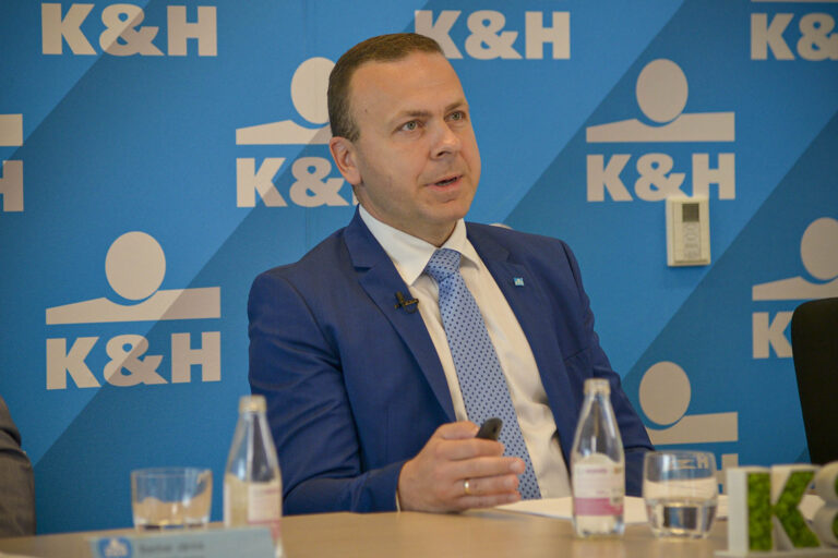 Fenntarthatóság: A K&H Bank arra figyelmeztet, hogy feléljük a jövőnket