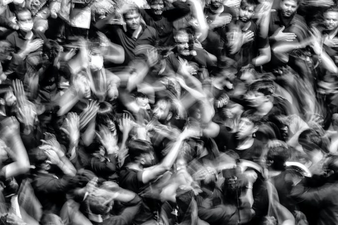 crowd_03