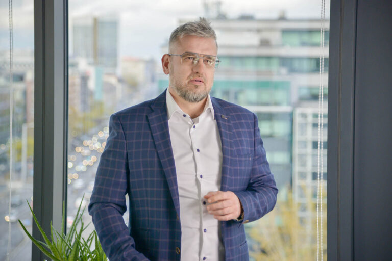 Új szervezeti struktúrával és jelentős IT fejlesztésekkel indítja a 2024-es évet a Colonnade