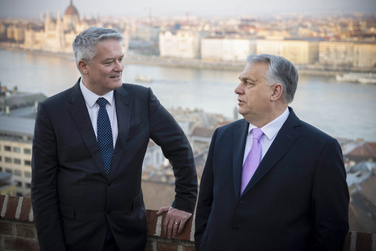 Orbán Viktor az OECD főtitkárával tárgyalt a Budai Várban