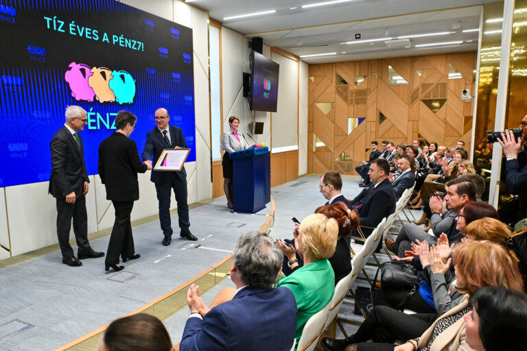 Jubileum! 10. alkalommal rendezik meg a PÉNZ7 rendezvénysorozatot