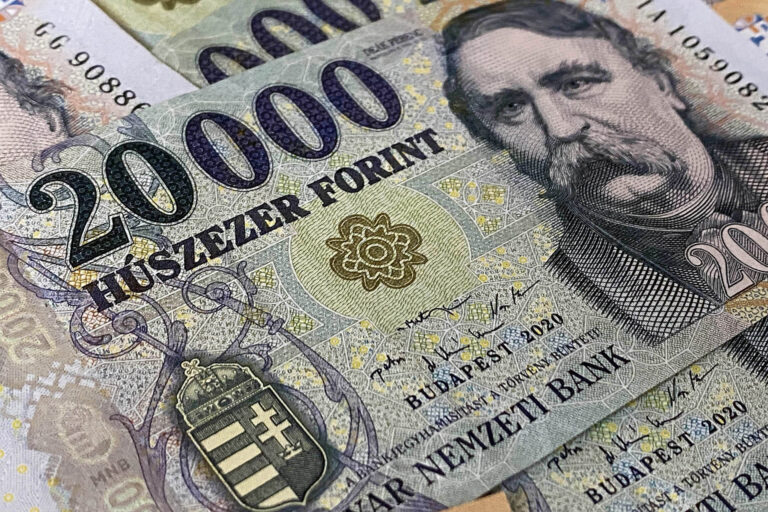 MABISZ: Több mint 140 millió előleget kaptak a tavaly márciusi tömegbaleset károsultjai