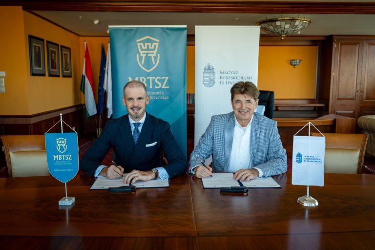 Stratégiai szövetséget kötött a MKIK és a Magyar Biztosítási Tanácsadók Szövetsége